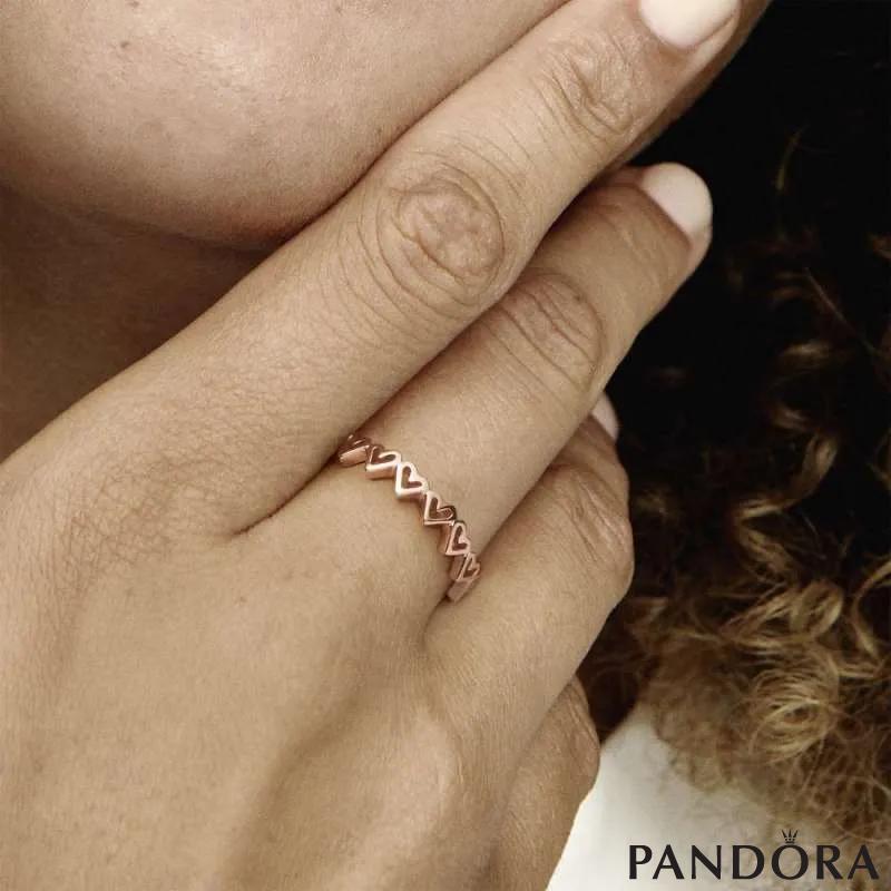 Prsten Pandora pozlata 14k Nacrtana srca 