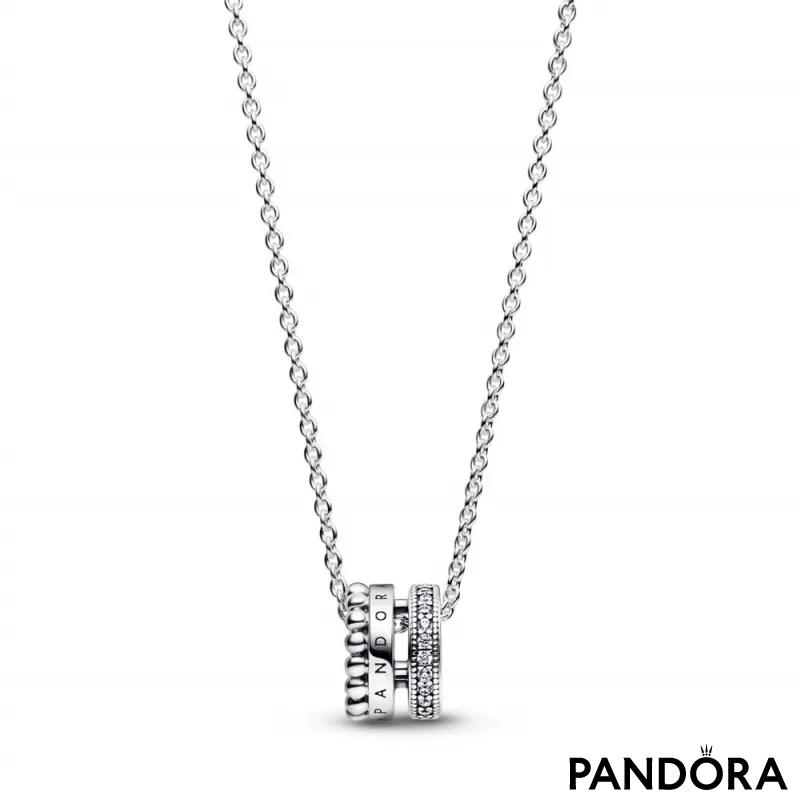 Privezak i ogrlica Pandora Signature logo pavé i perlice 
